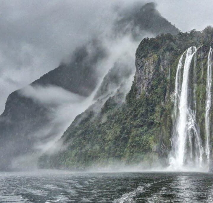 Milford Sound, Contemporary Zealand