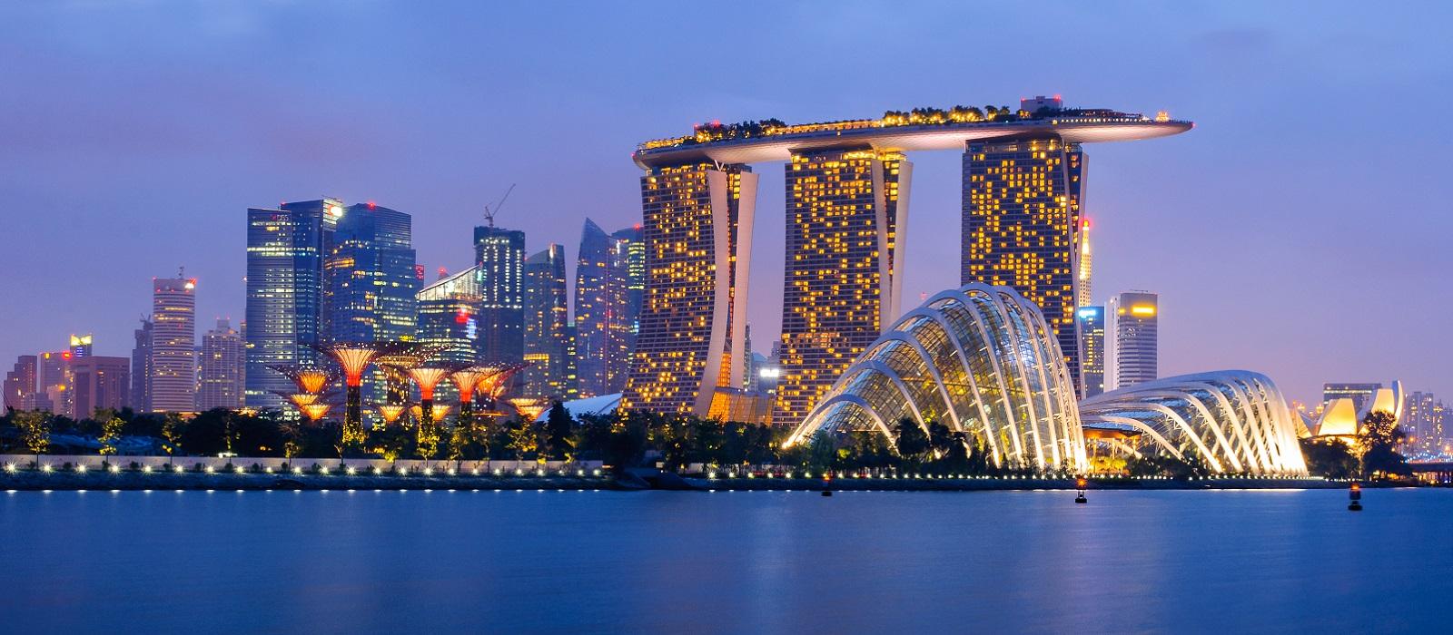 Explore the Stunning Architectural Marvels of Singapore City