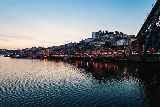 Exploring Porto's Shapely Riverside Views