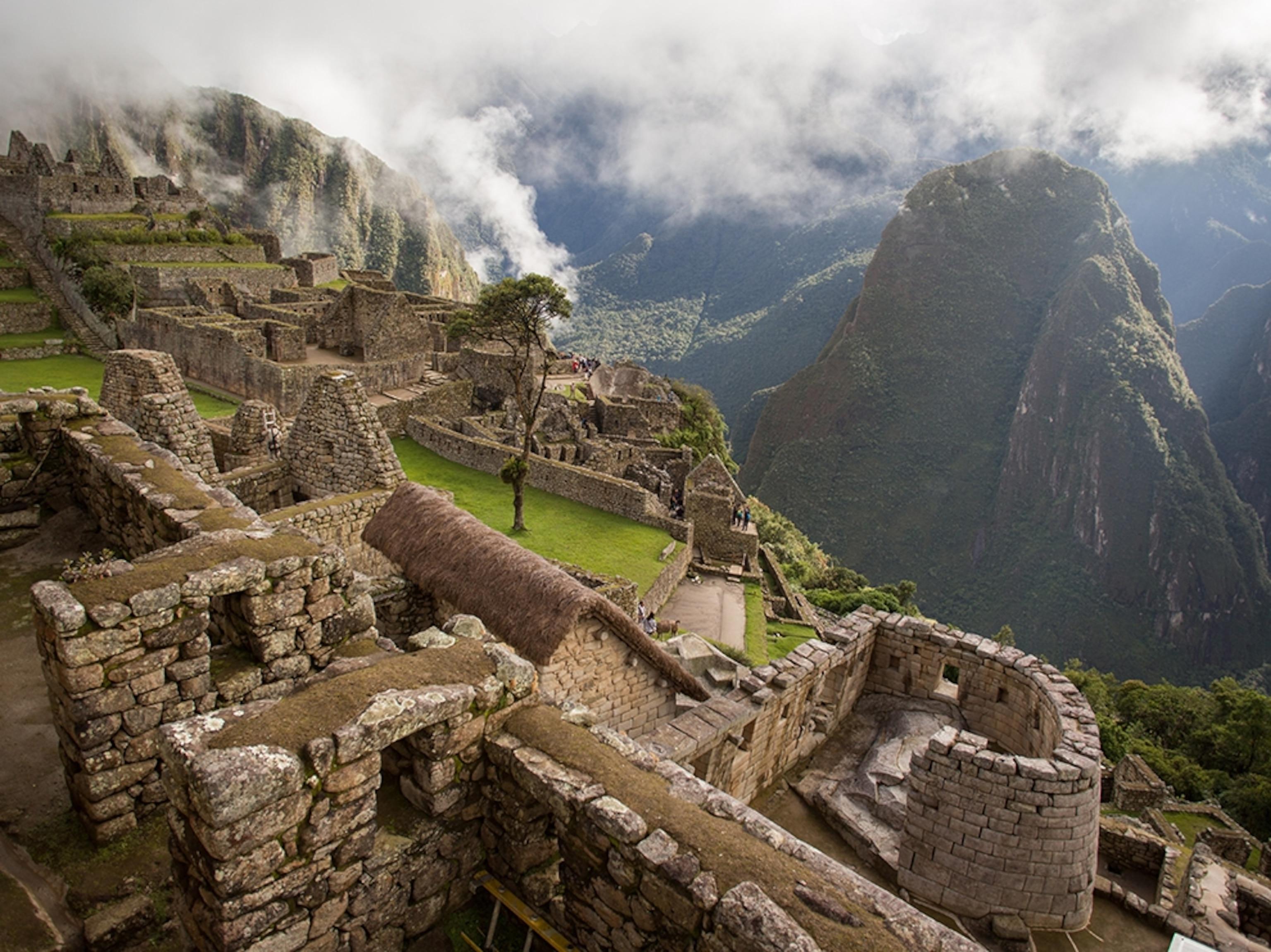 Exploring the Mystical Ruins of Machu Picchu